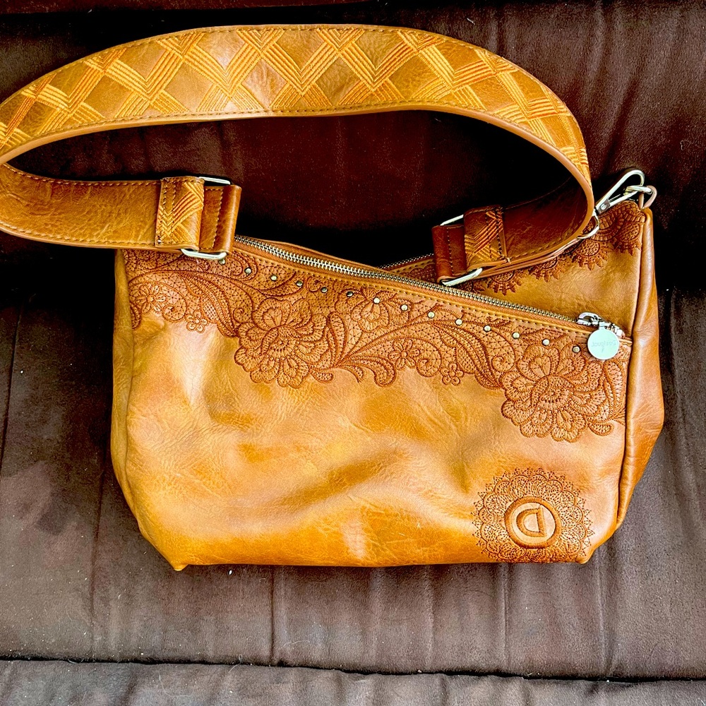 Desigual purse